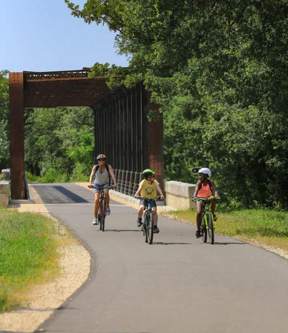 Fiets met het hele gezin op Via Venaissia